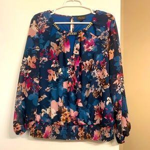 🌺 Stunning Thalia Sodi floral women blouse with neck gold metal accents size XL